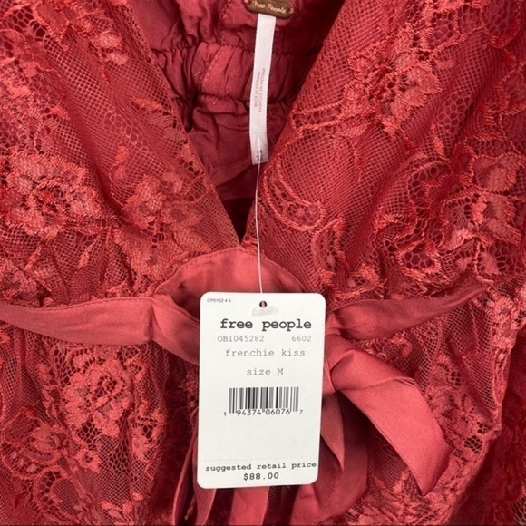 Free People. Change Lace Tank Medium - Picture 6 of 9